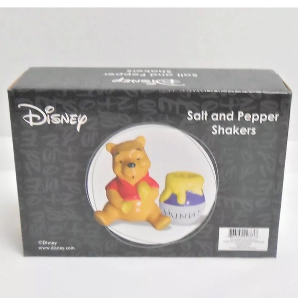 LAST ONE Disney Winnie the Pooh Salt & Pepper Set - Picture 4 of 6